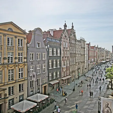 Starogdanski 51 公寓